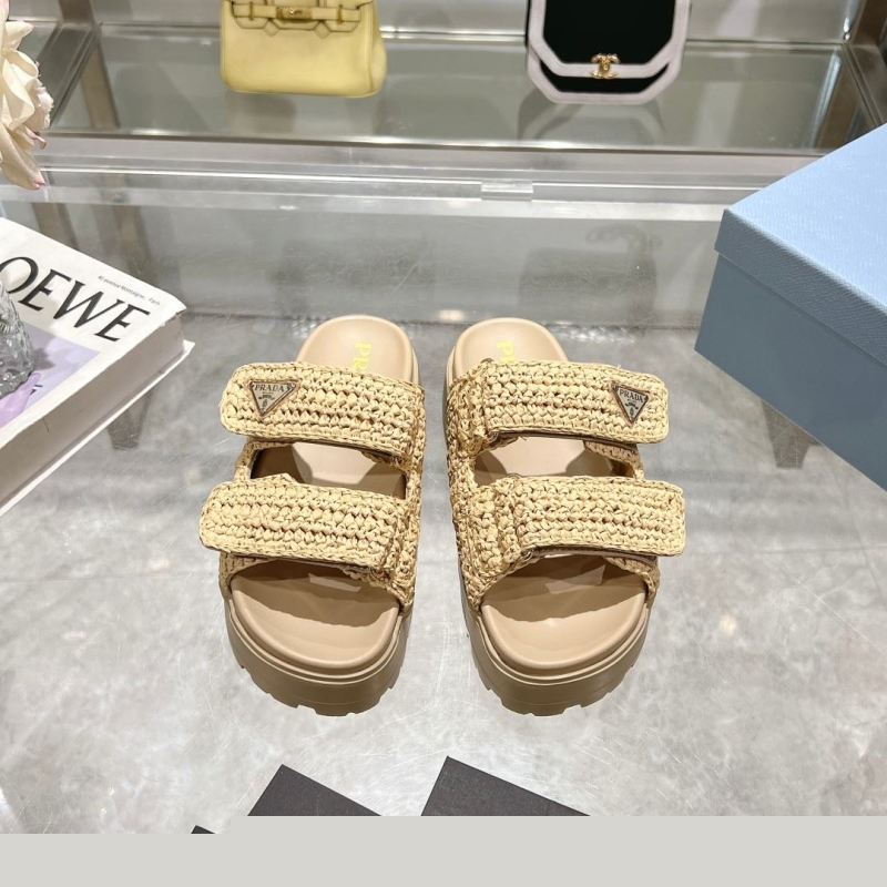 Pra*a slippers